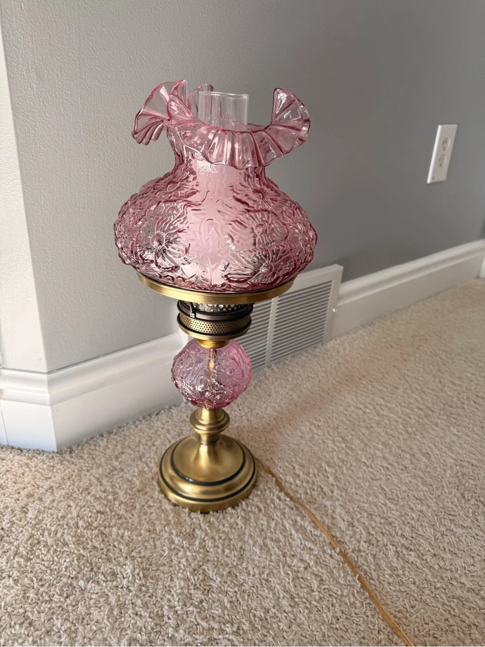 Fenton dusty rose poppies lamp
